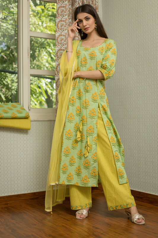 Spring Green and Chrome Yellow Premium Cotton Suit Set With Net Dupatta (A108K3GRN)