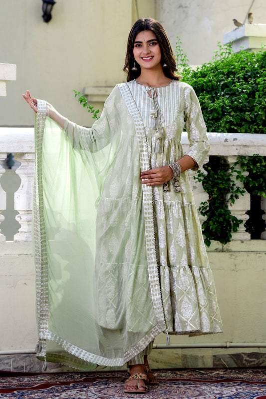 Green printed tiered kurta with pencil pant and chiffon Dupatta(A209K3GRN)