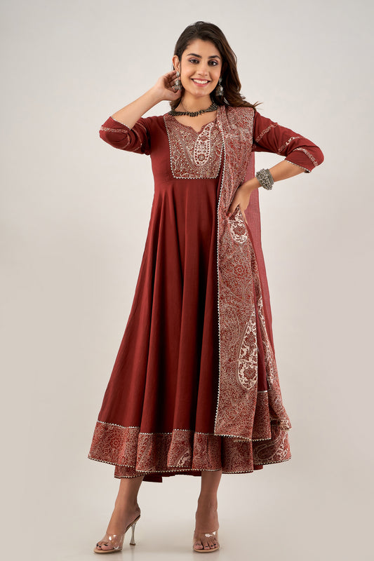 Maroon Long Flared Kurta with Kota Doriya Dupatta (A228K2MRN)