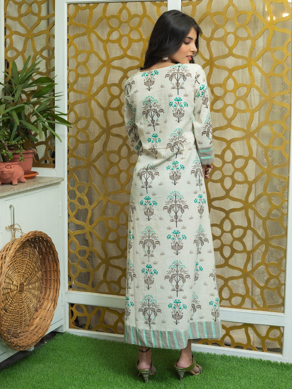 Women's Cotton Flex Printed Anarkali Kurta (Green & Grey) (159VDKSC35WHT)