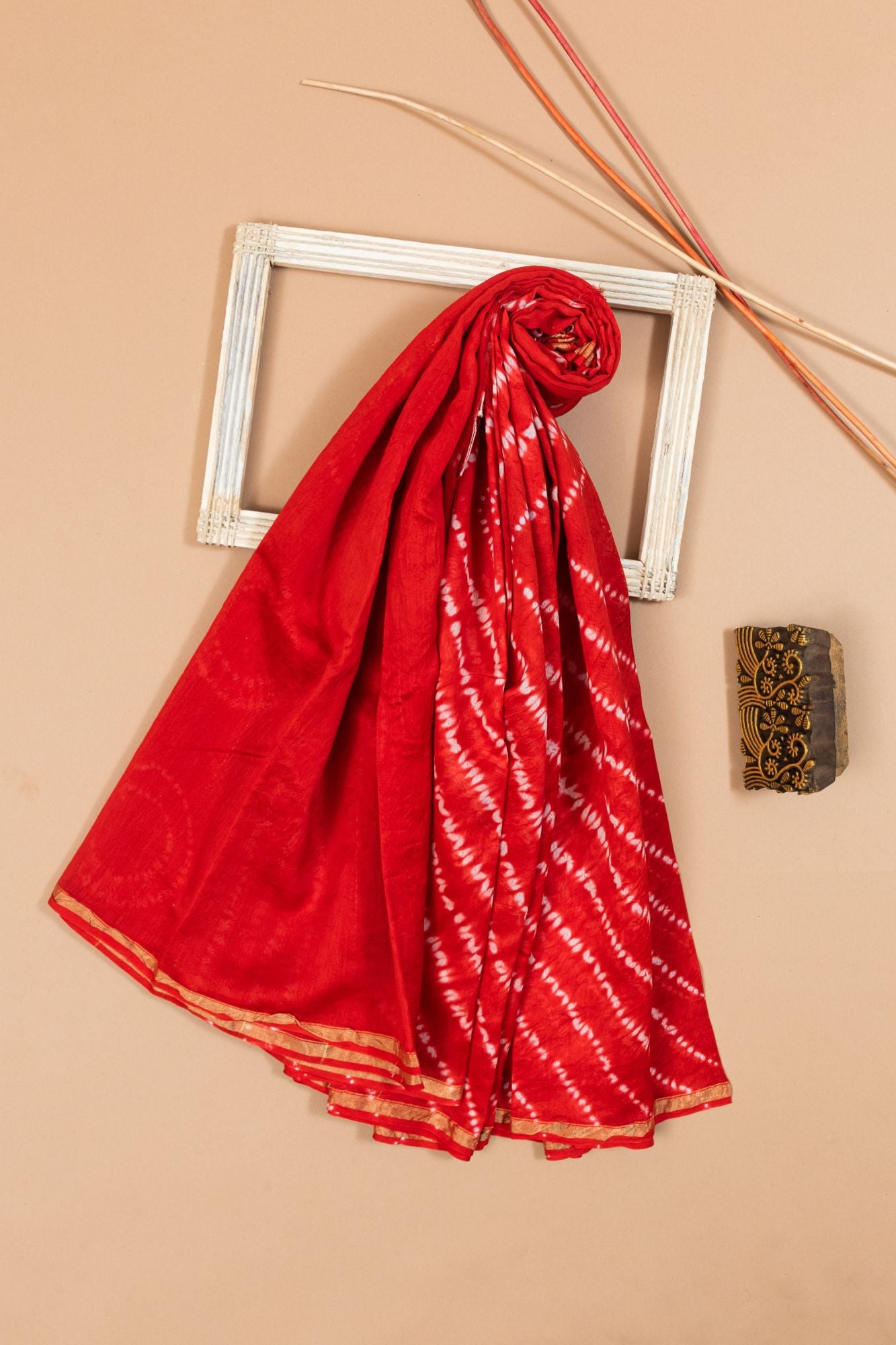 Refined Red Handblock Dabu Printed Chanderi Silk Saree (291MH1SACH)